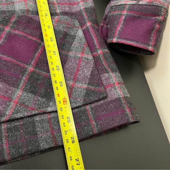 Pendleton Women’s Buffalo Plaid Shacket / Chore Jacket - Size Medium - - Picture 12 of 14